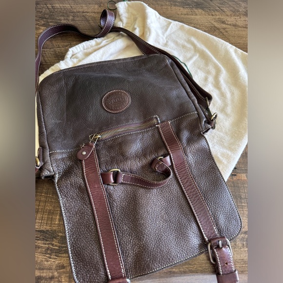 Roots Crossbody Leather Bag - Picture 3 of 5